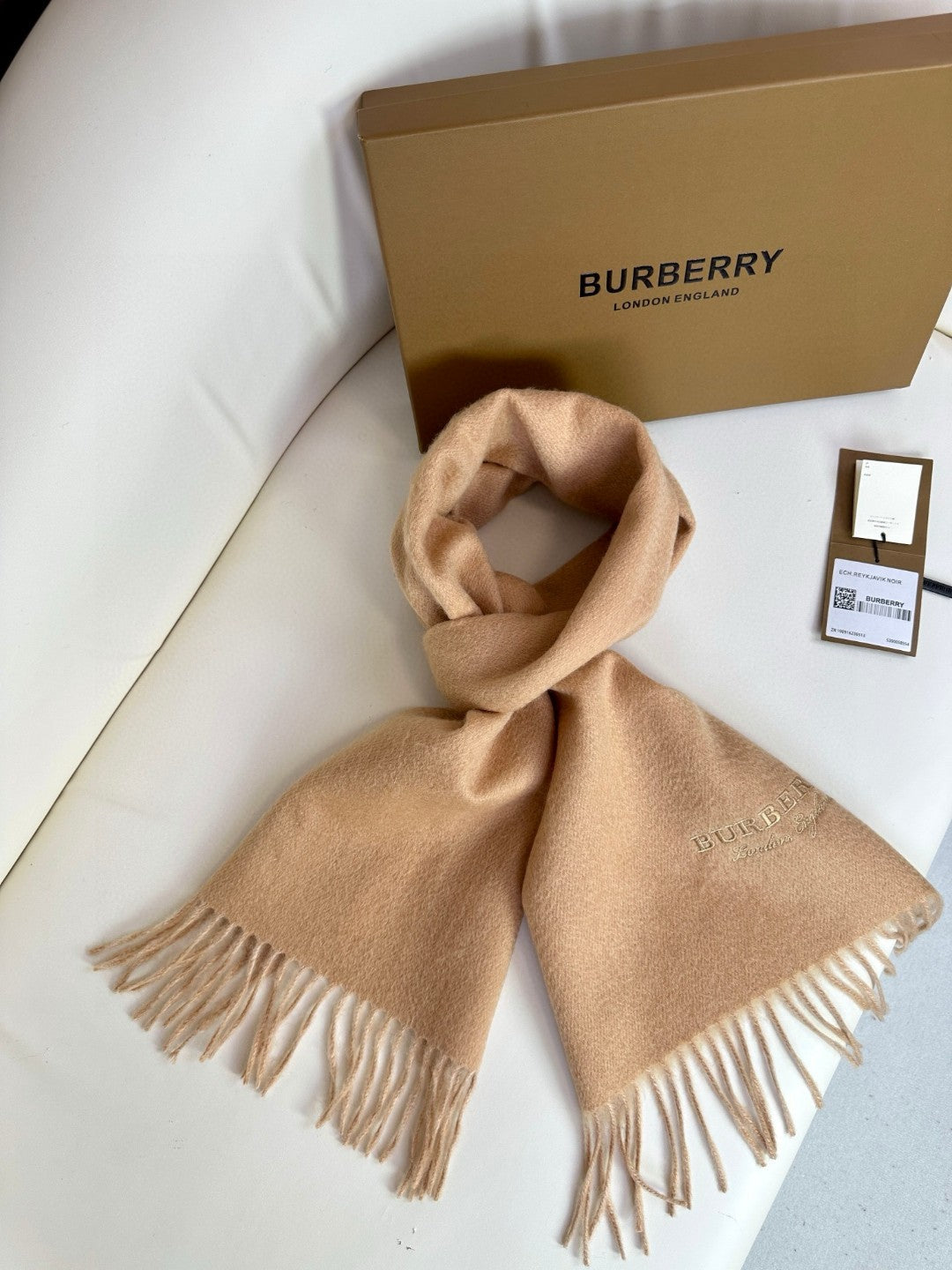 BURBERRY SCARF 180 CM IN TUSCAN BEIGE CASHMERE 398418