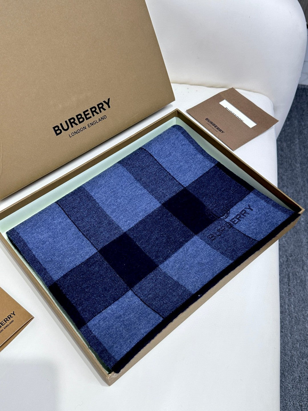 BURBERRY SCARF 180 CM IN TRUE BLUE CASHMERE 403869