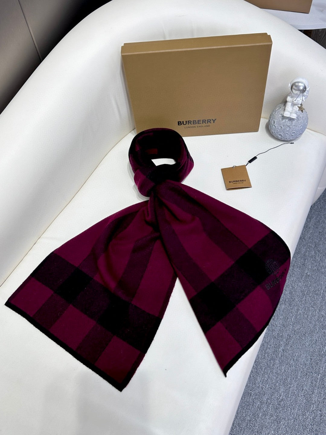 BURBERRY SCARF 180 CM IN MULBERRY PURPLE CASHMERE 403871