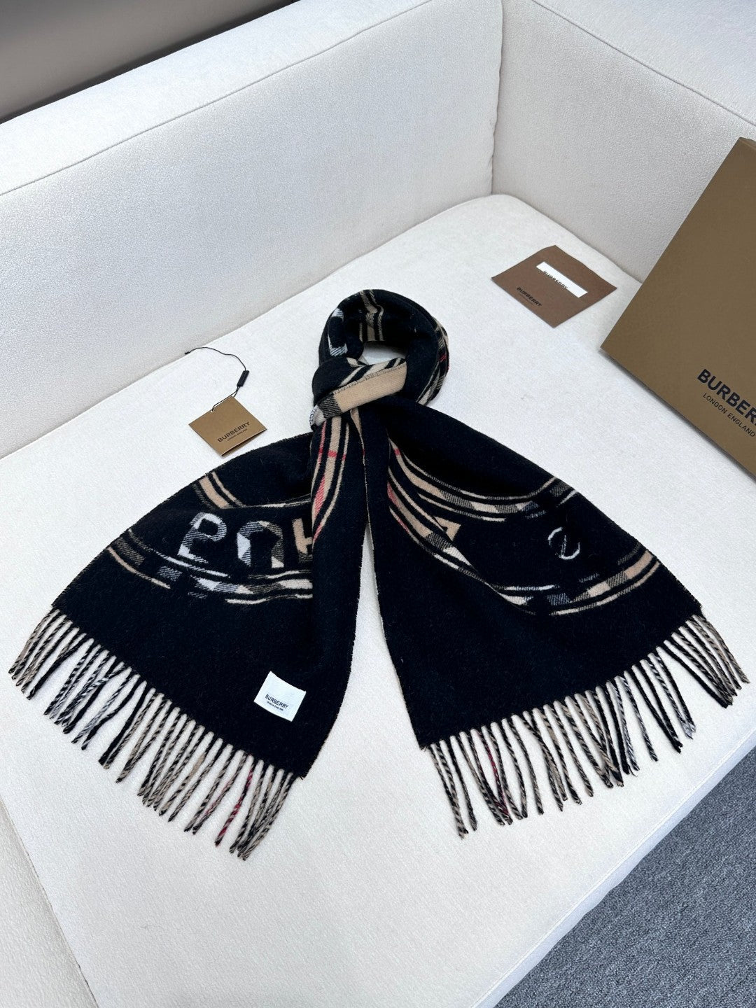 BURBERRY SCARF 180 CM IN BLACK AND TAN BROWN CASHMERE 407240