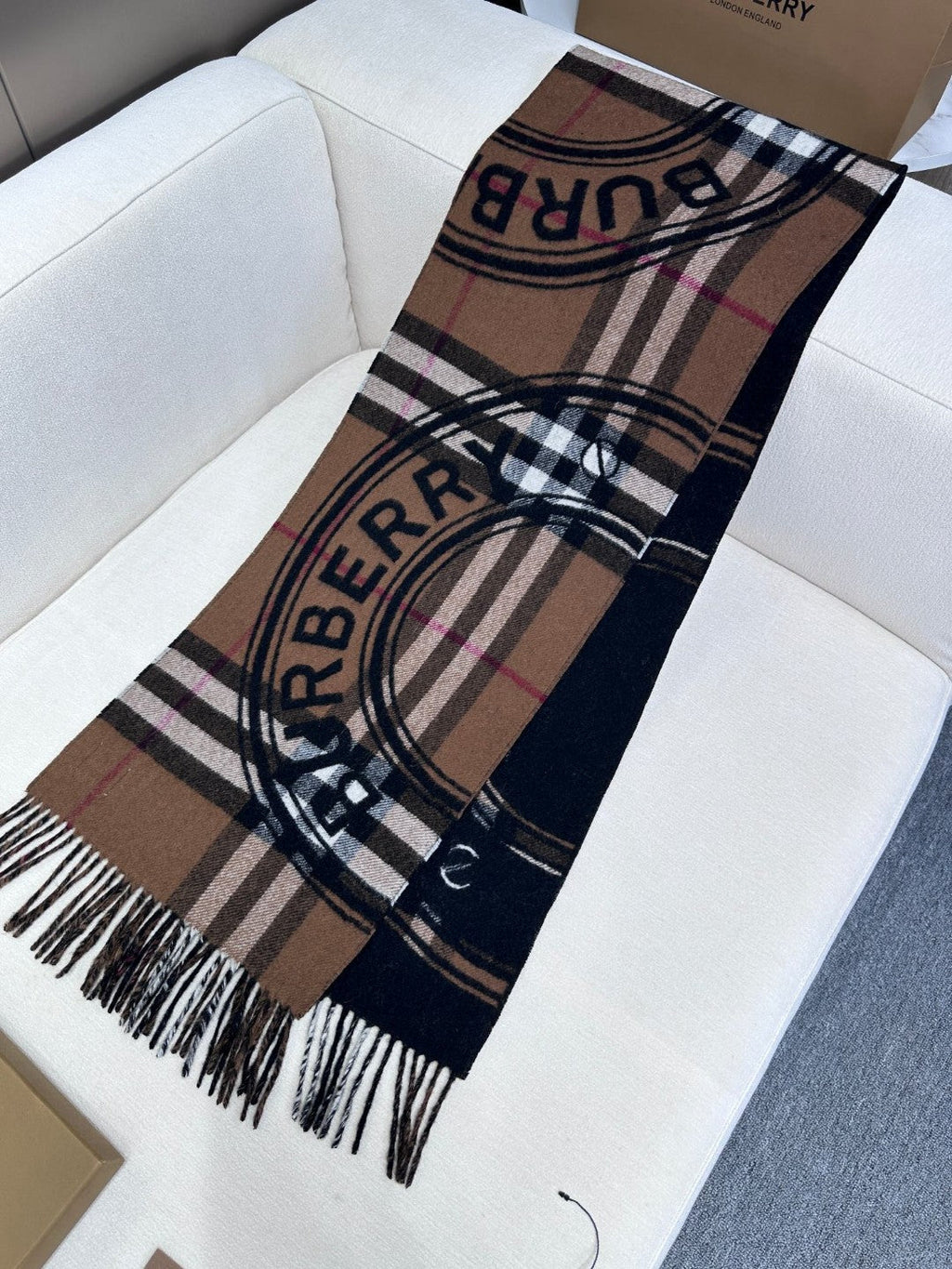 BURBERRY SCARF 180 CM IN BLACK AND RUSSET BROWN CASHMERE 407241
