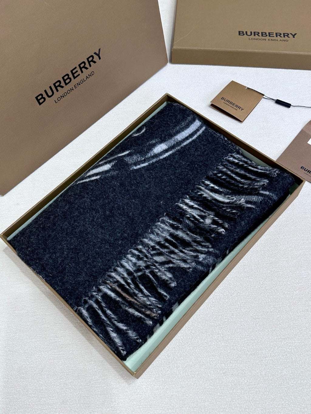 BURBERRY SCARF 180 CM IN BLACK AND LIGHT GRAY CASHMERE  407242