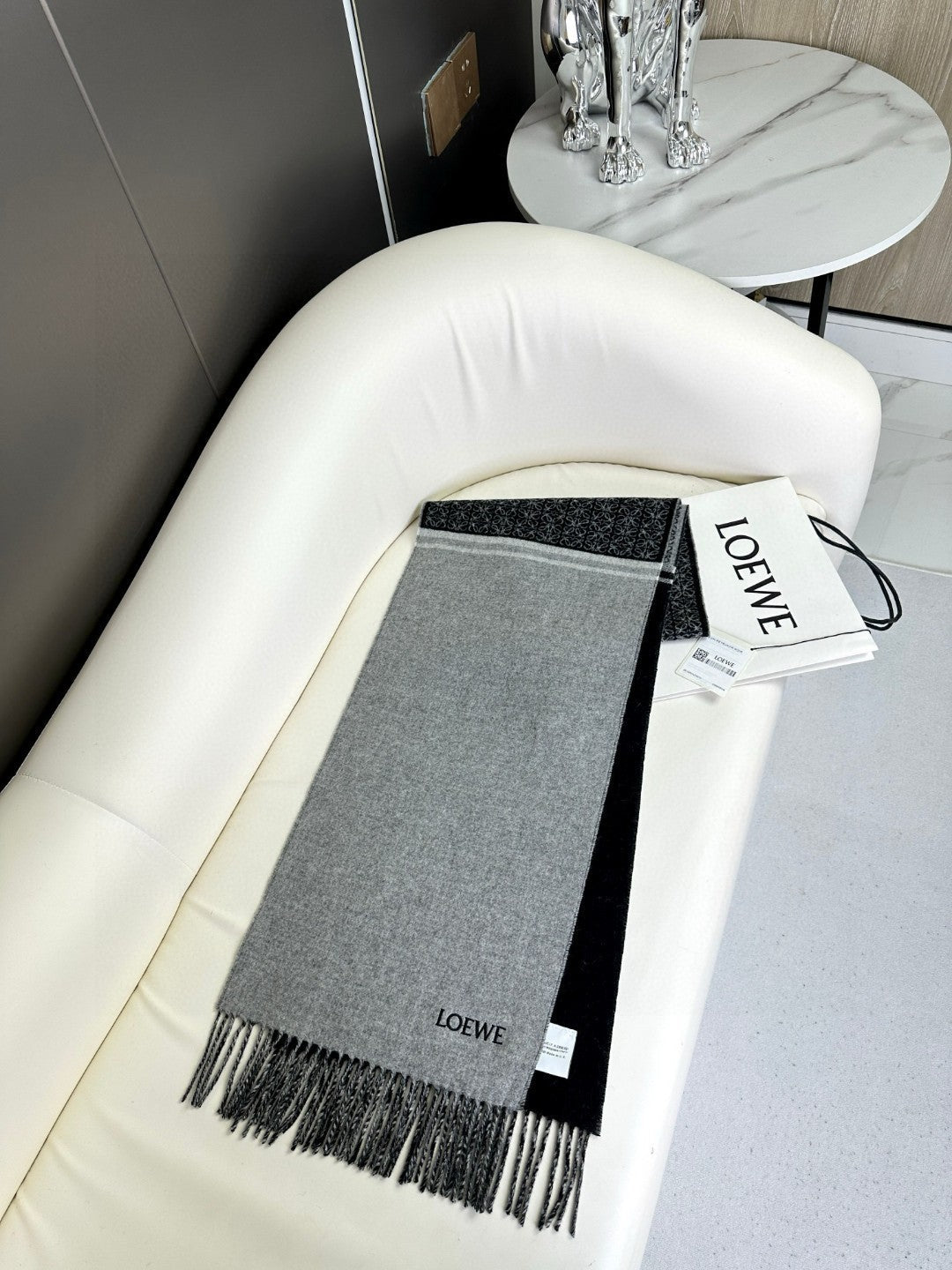 LOEWE ANAGRAM SCARF 182 CM IN BLACK MIX DOVE GRAY WOOL AND CASHMERE 408524