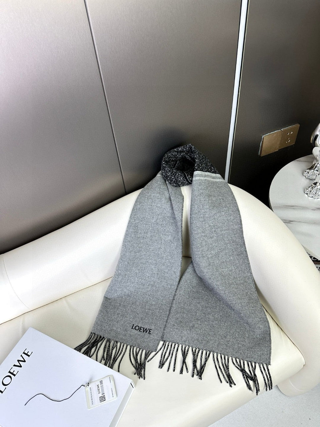 LOEWE ANAGRAM SCARF 182 CM IN BLACK MIX DOVE GRAY WOOL AND CASHMERE 408524