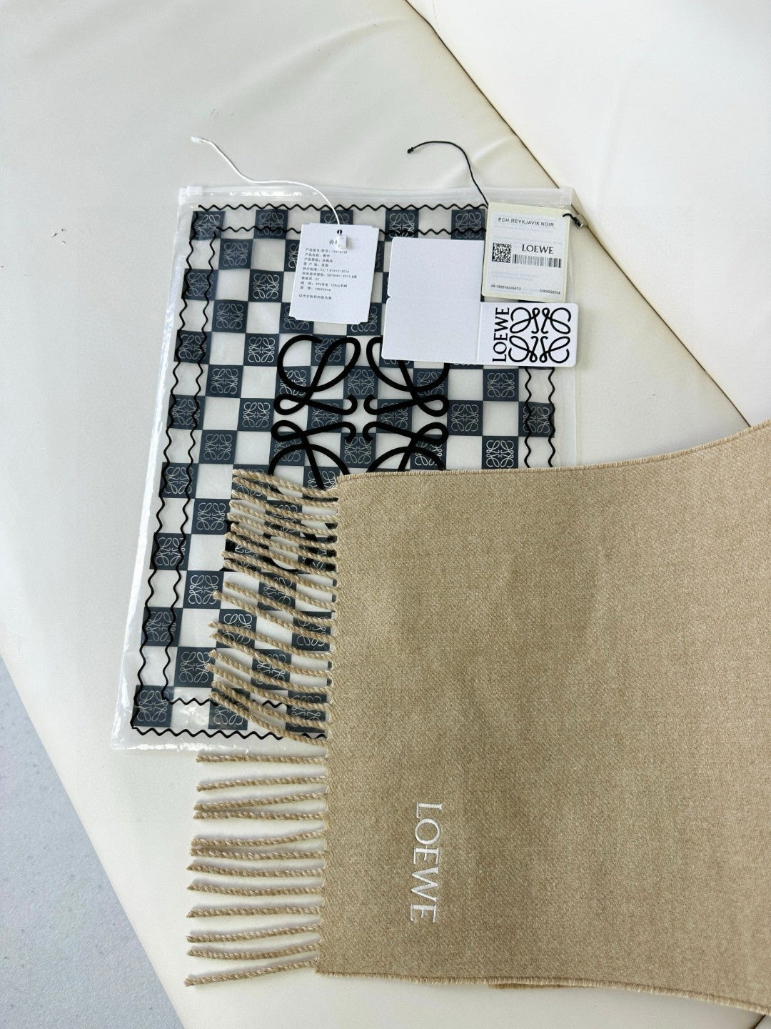 LOEWE ANAGRAM SCARF 182 CM IN SAND BEIGE WOOL AND CASHMERE 408525