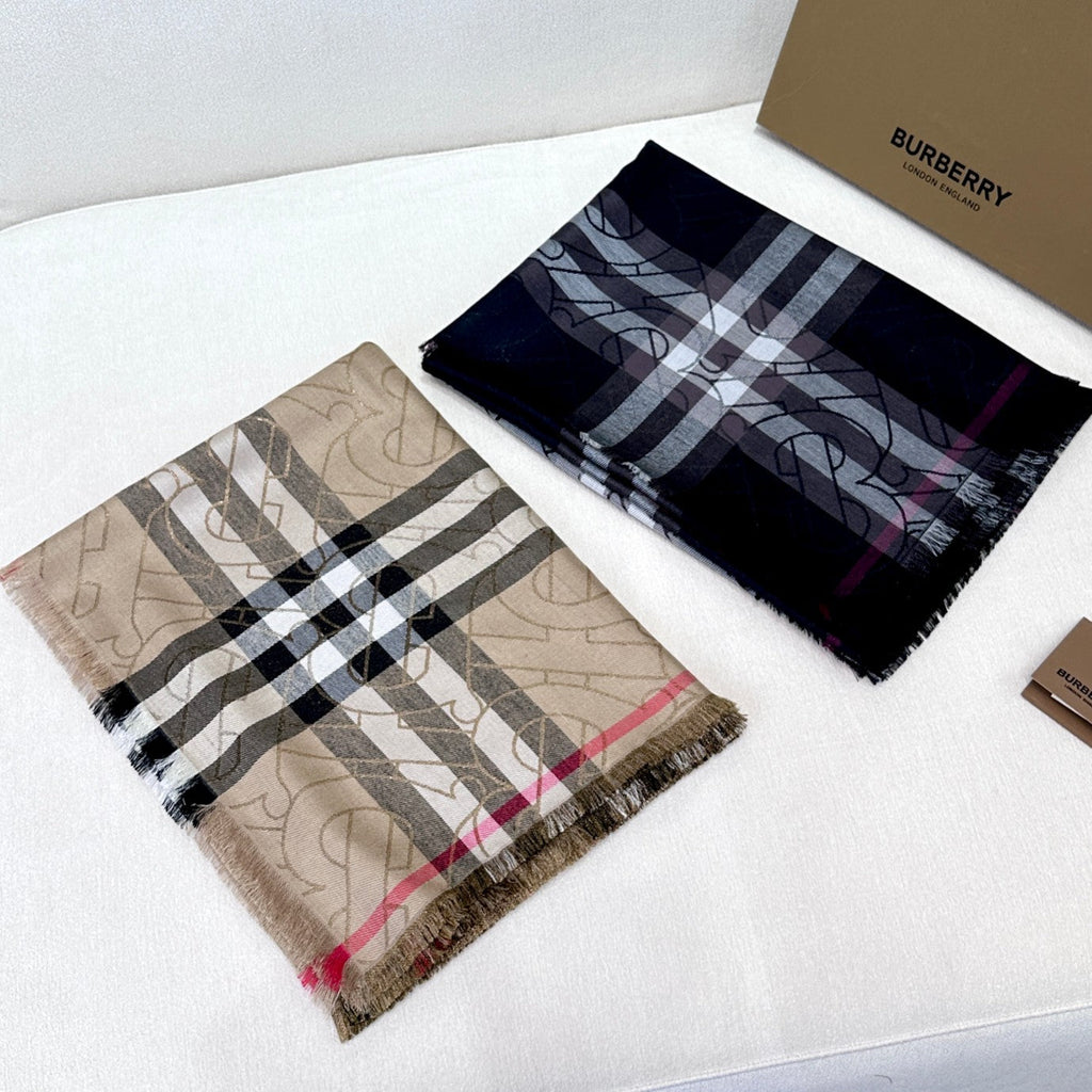 BURBERRY SCARF 220 CM IN BLACK VISCOSE AND MULBERRY SILK 408540