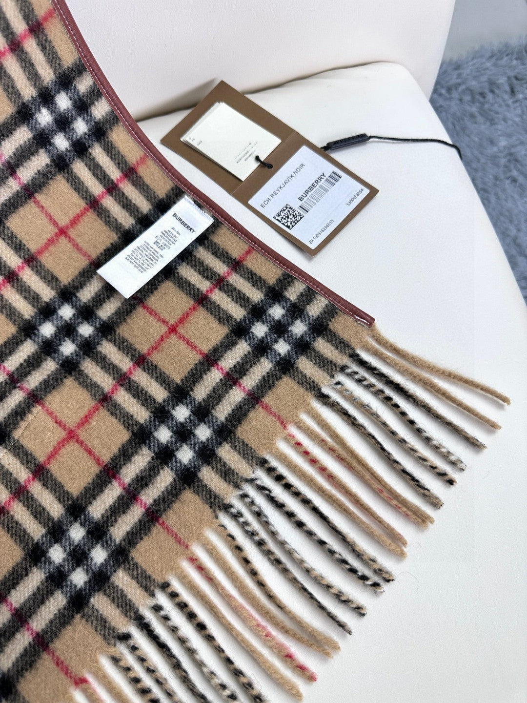 BURBERRY CHECK CAPE IN SAND BROWN WOOL 410154