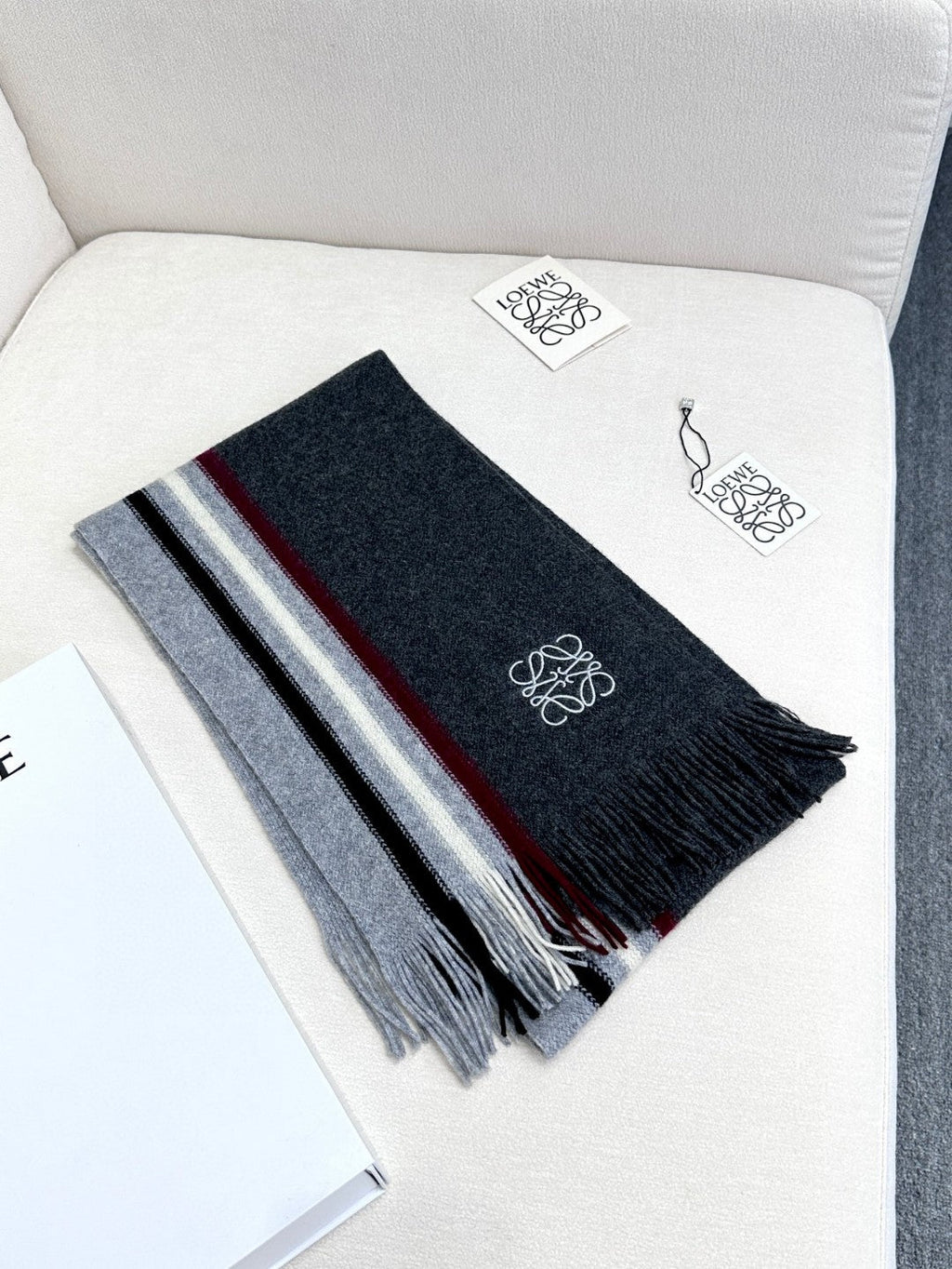 LOEWE SCARF 180 CM IN DARK GRAY CASHMERE 410156