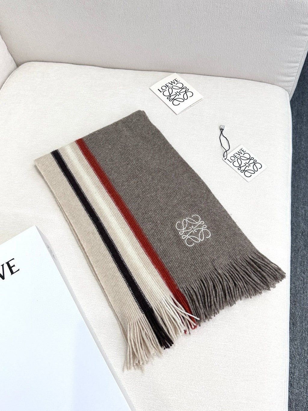 LOEWE SCARF 180 CM IN KHAKI BROWN CASHMERE 410157