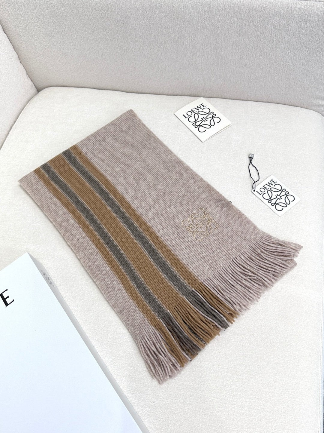 LOEWE SCARF 180 CM IN ALMOND BEIGE CASHMERE 410158