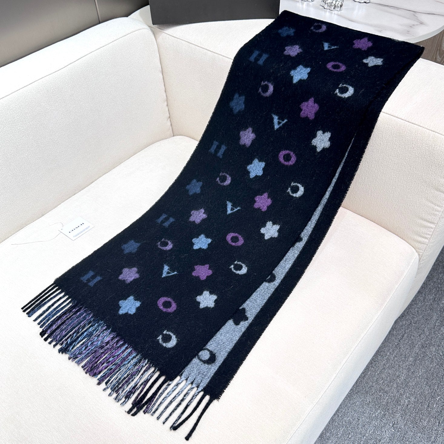 COACH STARS AND STRIPES PRINT SCARF 183 CM IN BLACK AND COLORFUL COTTON WOOL 410184