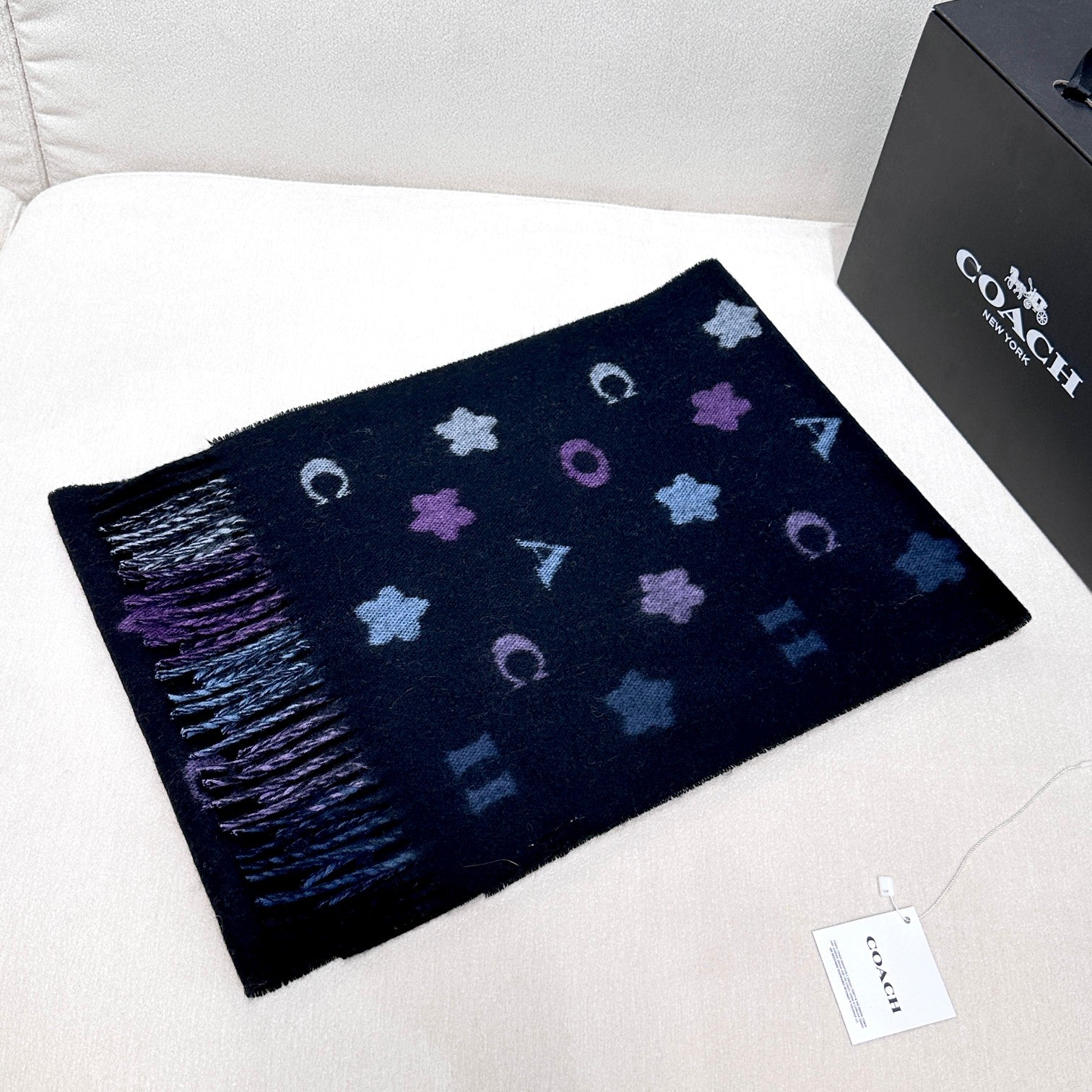 COACH STARS AND STRIPES PRINT SCARF 183 CM IN BLACK AND COLORFUL COTTON WOOL 410184