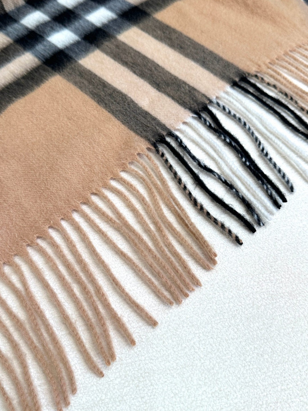 BURBERRY BBR SCARF 200 CM IN CASHMERE 481238