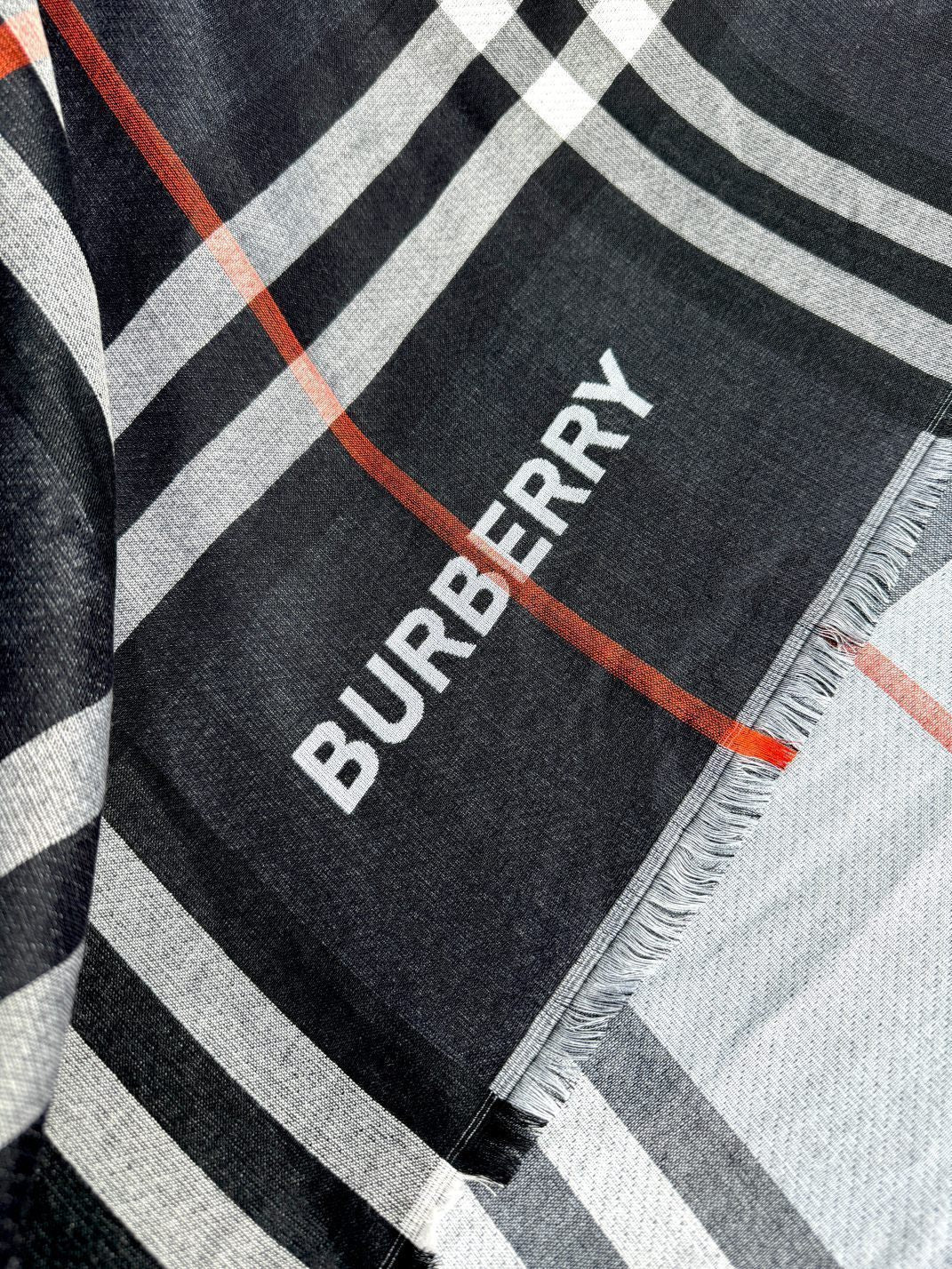 BURBERRY BBR SCARF 220 CM IN SILK CASHMERE 481241