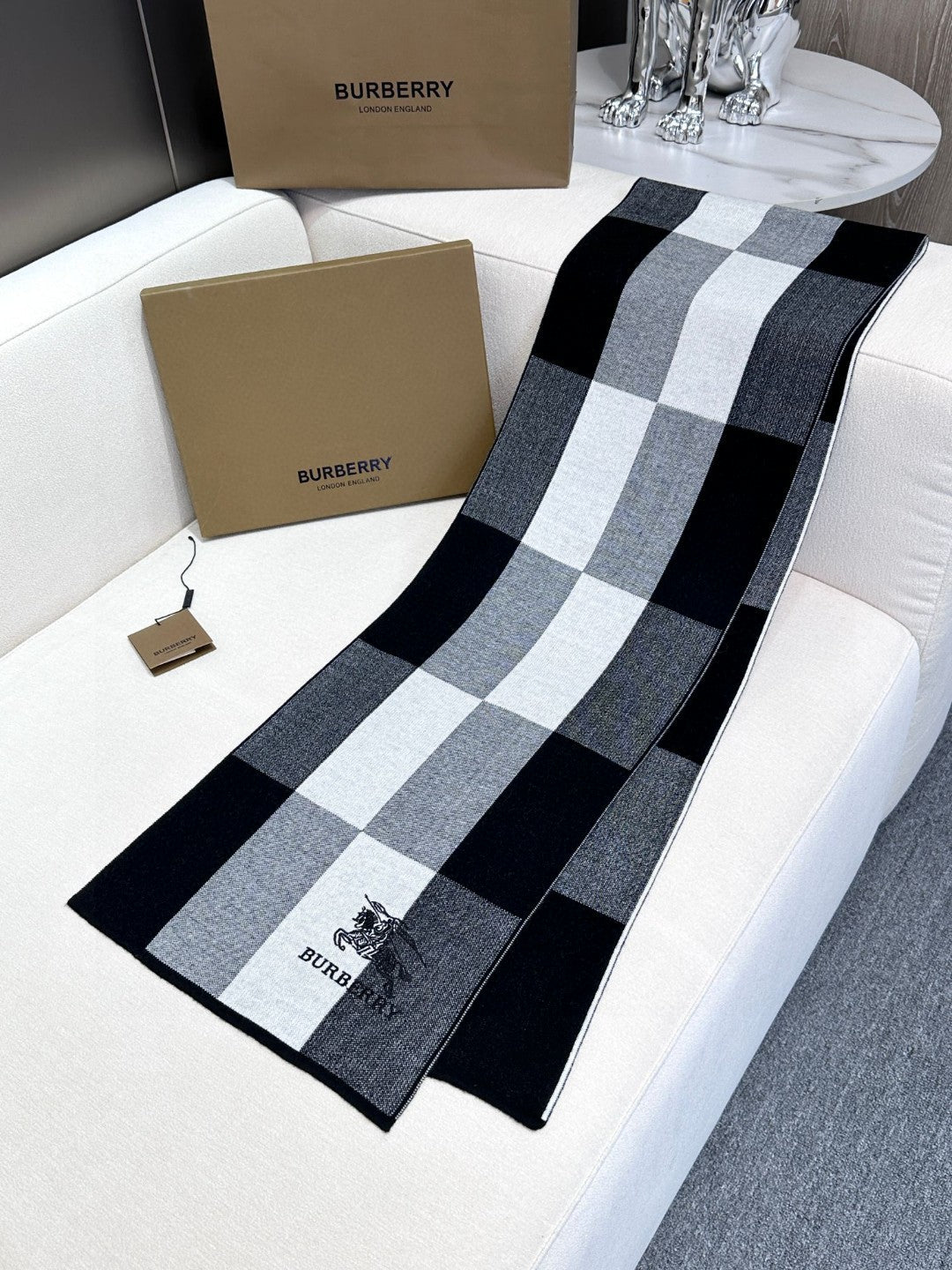 BURBERRY BBR SCARF 180 CM IN CASHMERE 531594