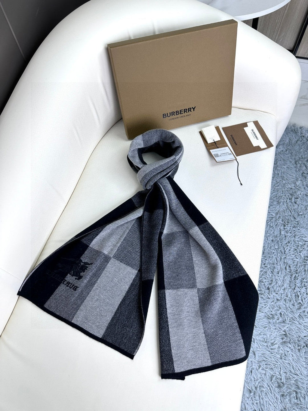 BURBERRY BBR SCARF 180 CM IN CASHMERE 531595
