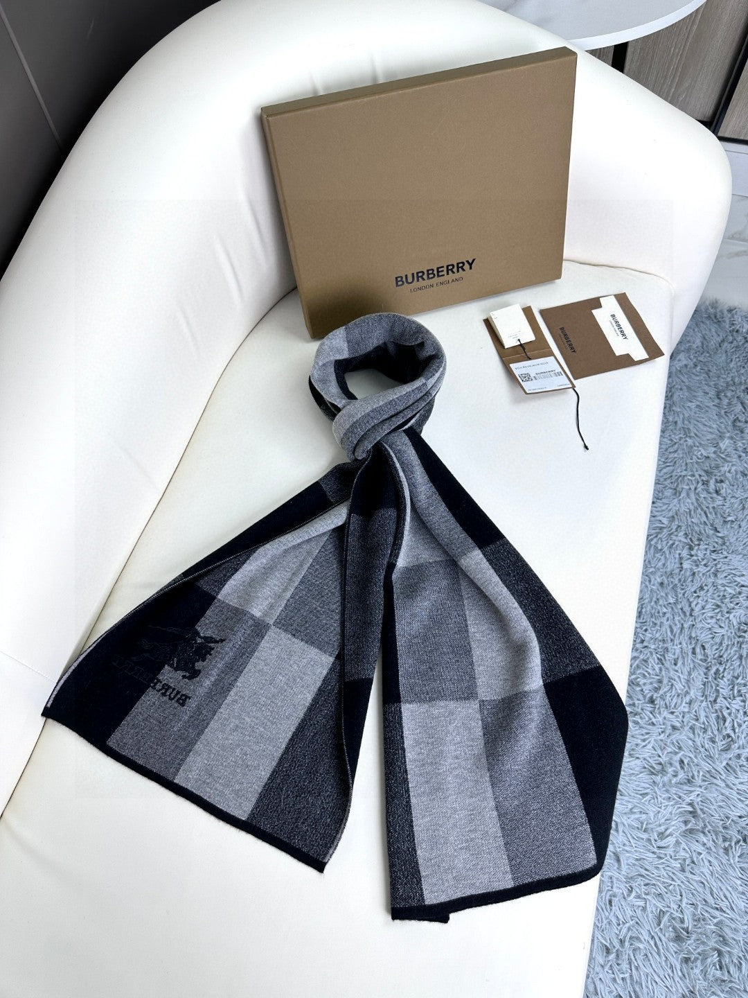 BURBERRY BBR SCARF 180 CM IN CASHMERE 531595