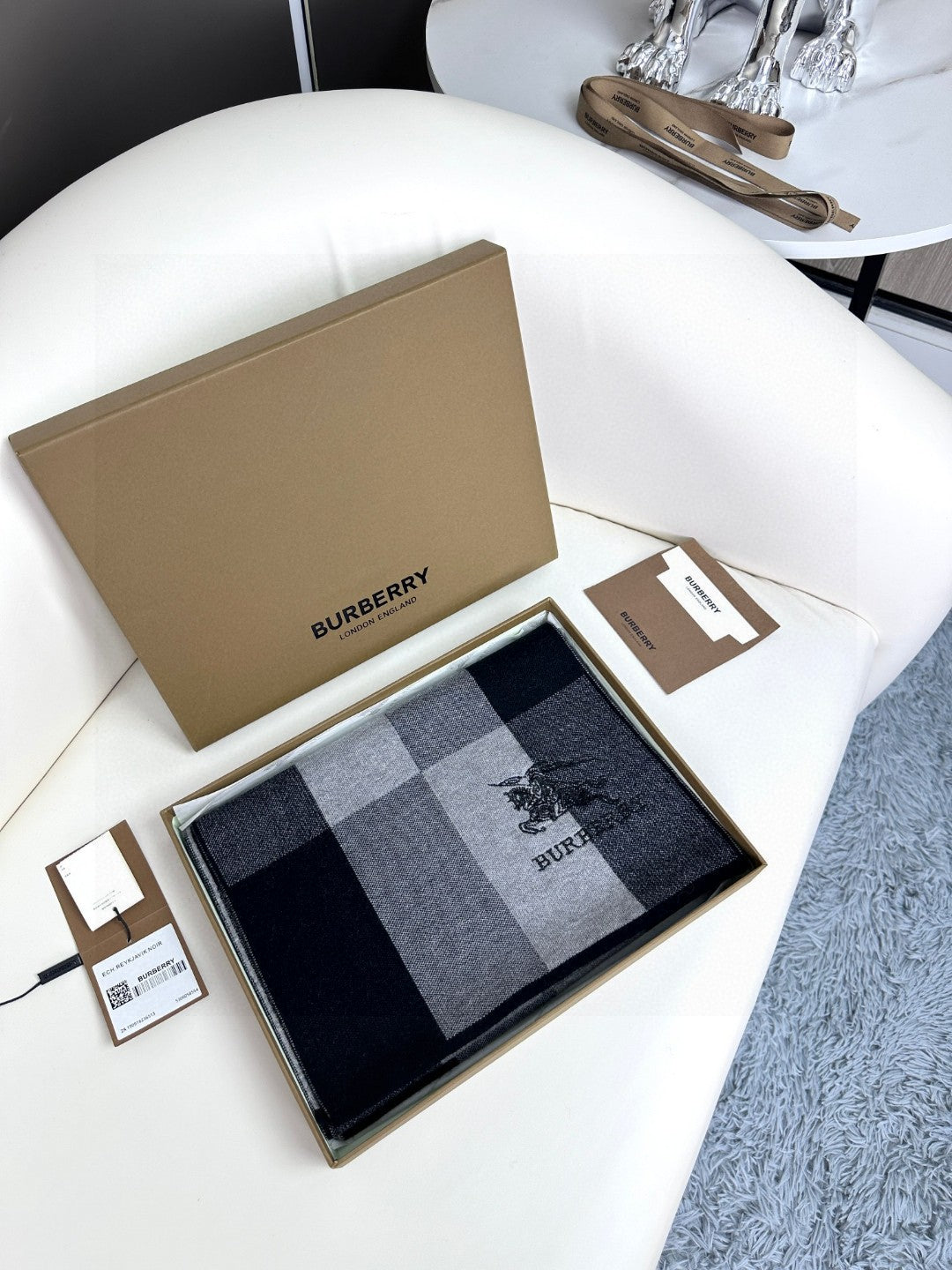 BURBERRY BBR SCARF 180 CM IN CASHMERE 531595