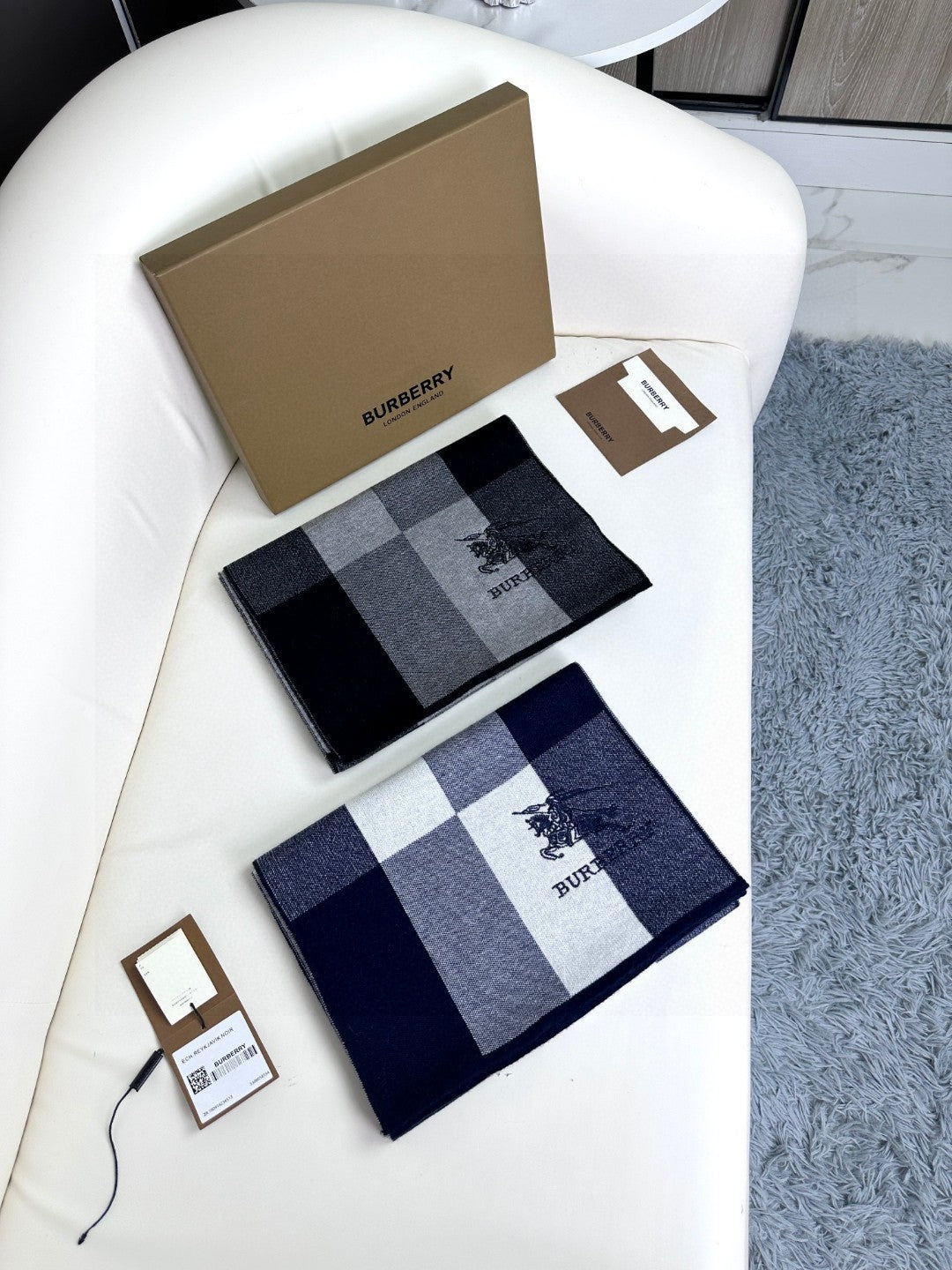 BURBERRY BBR SCARF 180 CM IN CASHMERE 531595