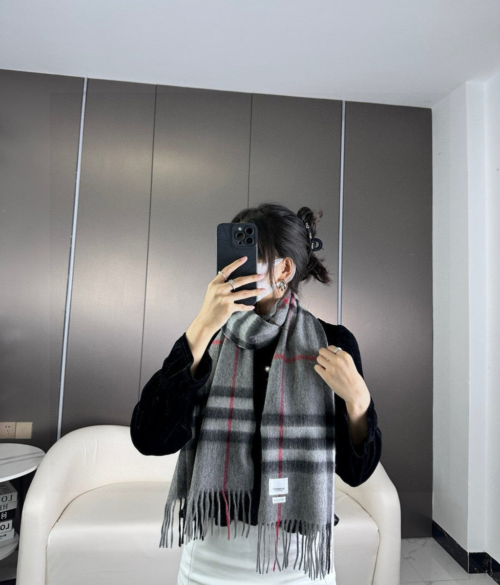 BURBERRY BBR SCARF 180 CM IN CASHMERE 543351