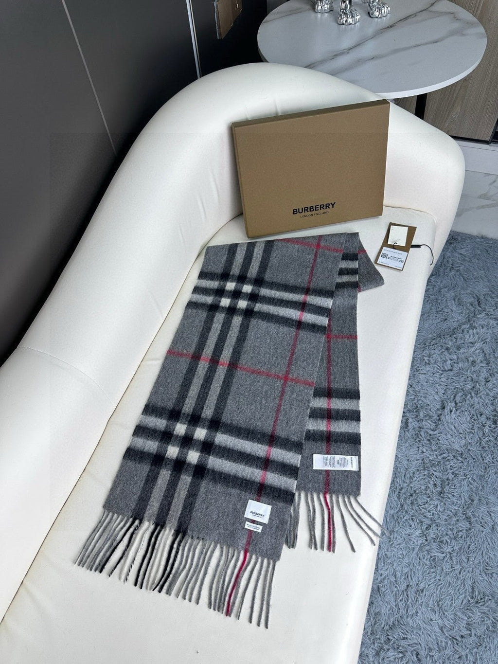BURBERRY BBR SCARF 180 CM IN CASHMERE 543351
