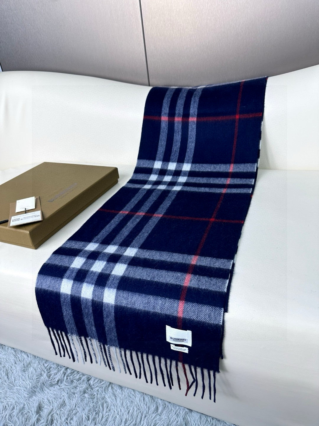 BURBERRY BBR SCARF 180 CM IN CASHMERE 543352