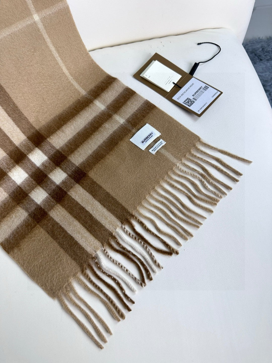 BURBERRY BBR SCARF 180 CM IN CASHMERE 543357