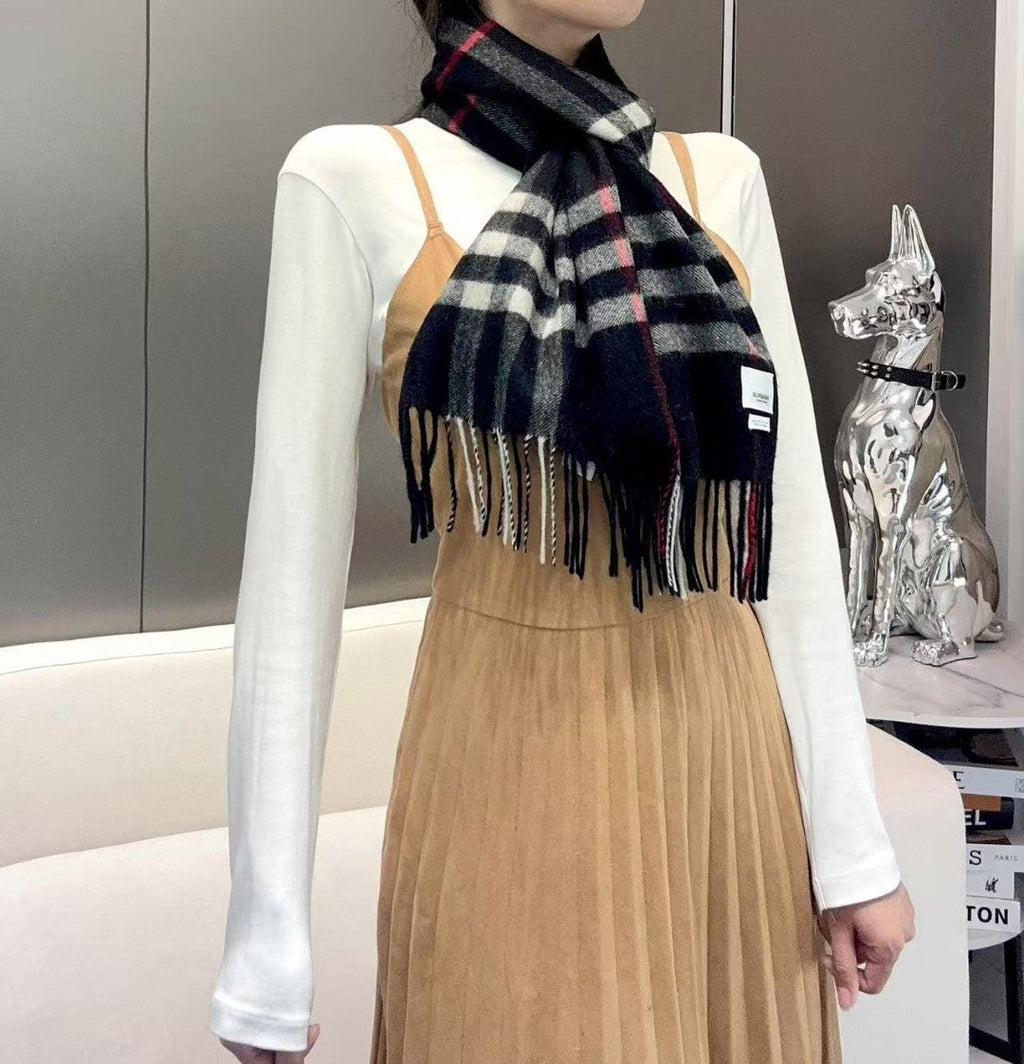 BURBERRY BBR SCARF 180 CM IN CASHMERE 543358