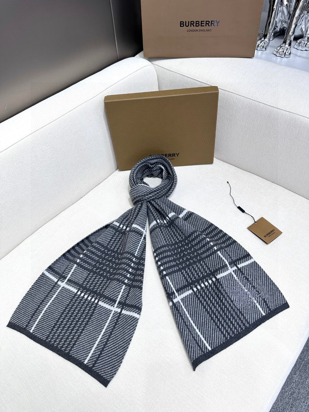 BURBERRY BBR SCARF 180 CM IN CASHMERE 547207
