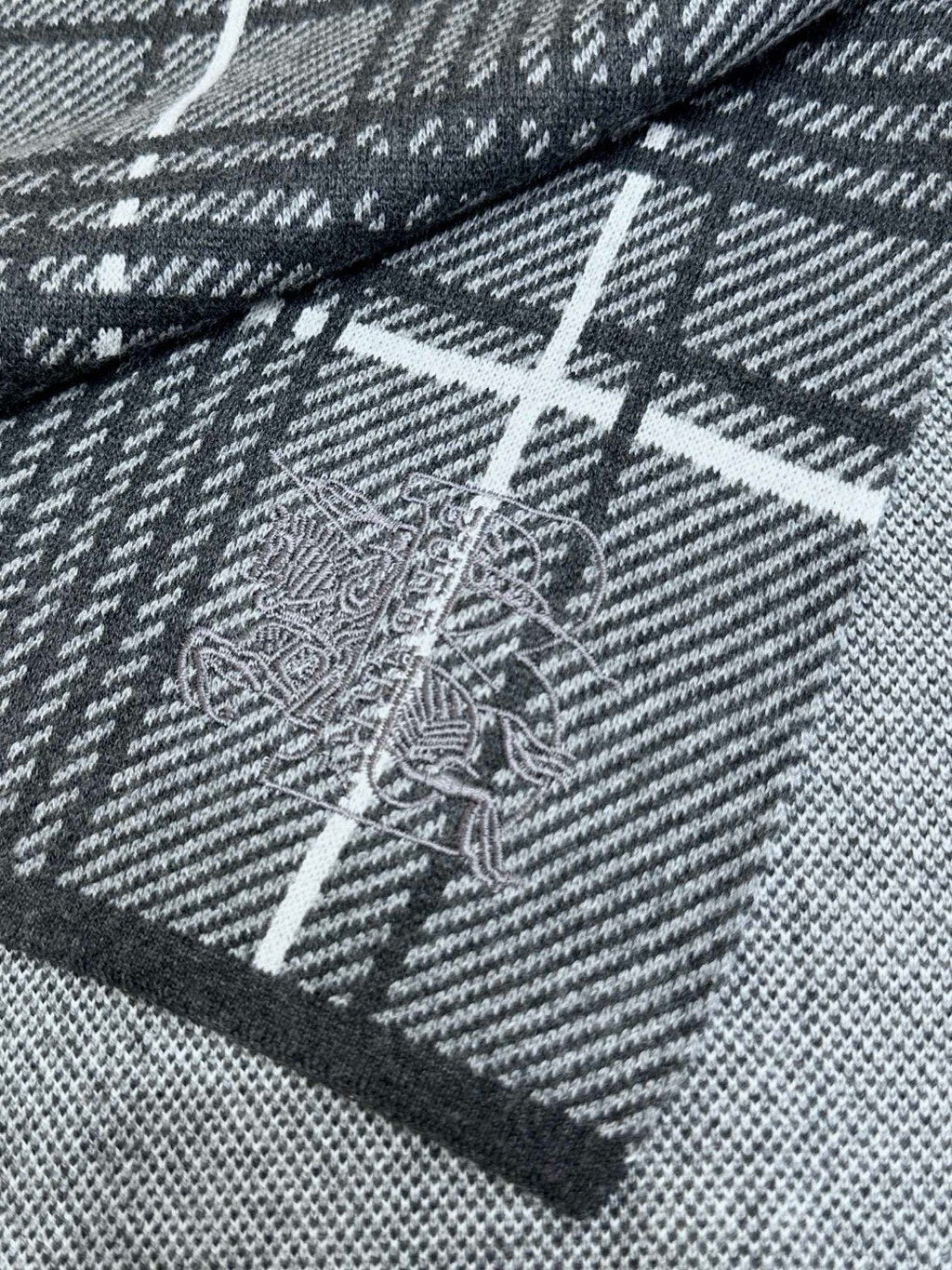 BURBERRY BBR SCARF 180 CM IN CASHMERE 547207