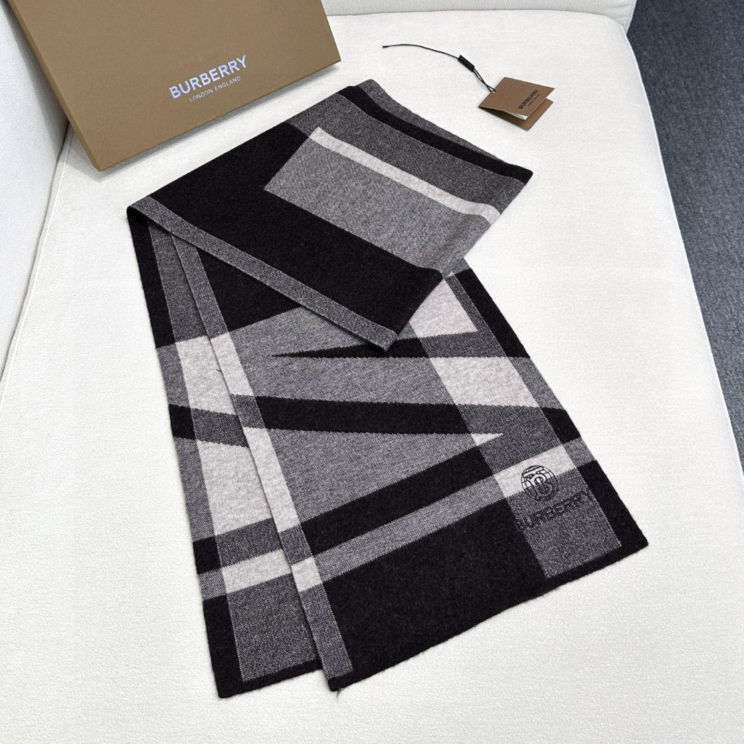 BURBERRY BBR SCARF 180 CM IN CASHMERE 555764
