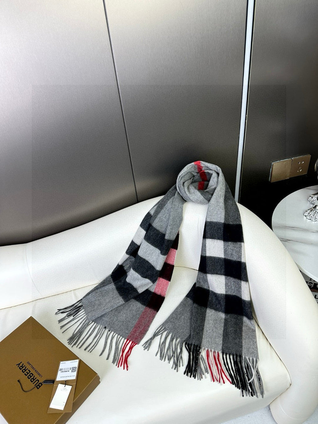 BURBERRY BBR SCARF 200 CM IN CASHMERE 726426
