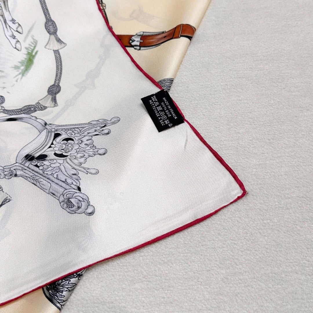 HERMES HERMES 25S SCARF 90 IN SILK 720006