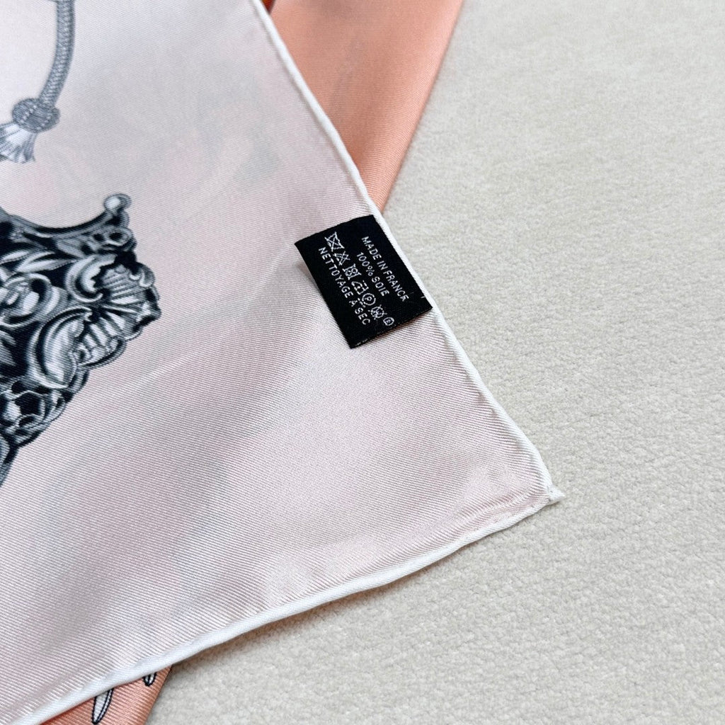 HERMES HERMES 25S SCARF 90 IN SILK 720007