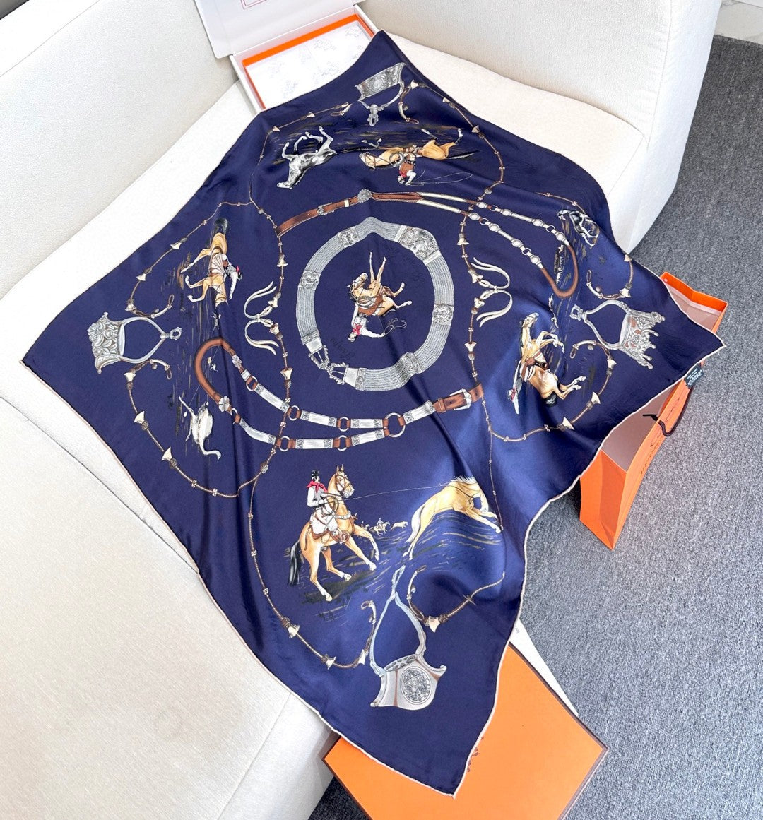 HERMES HERMES 25S SCARF 90 IN SILK 720008