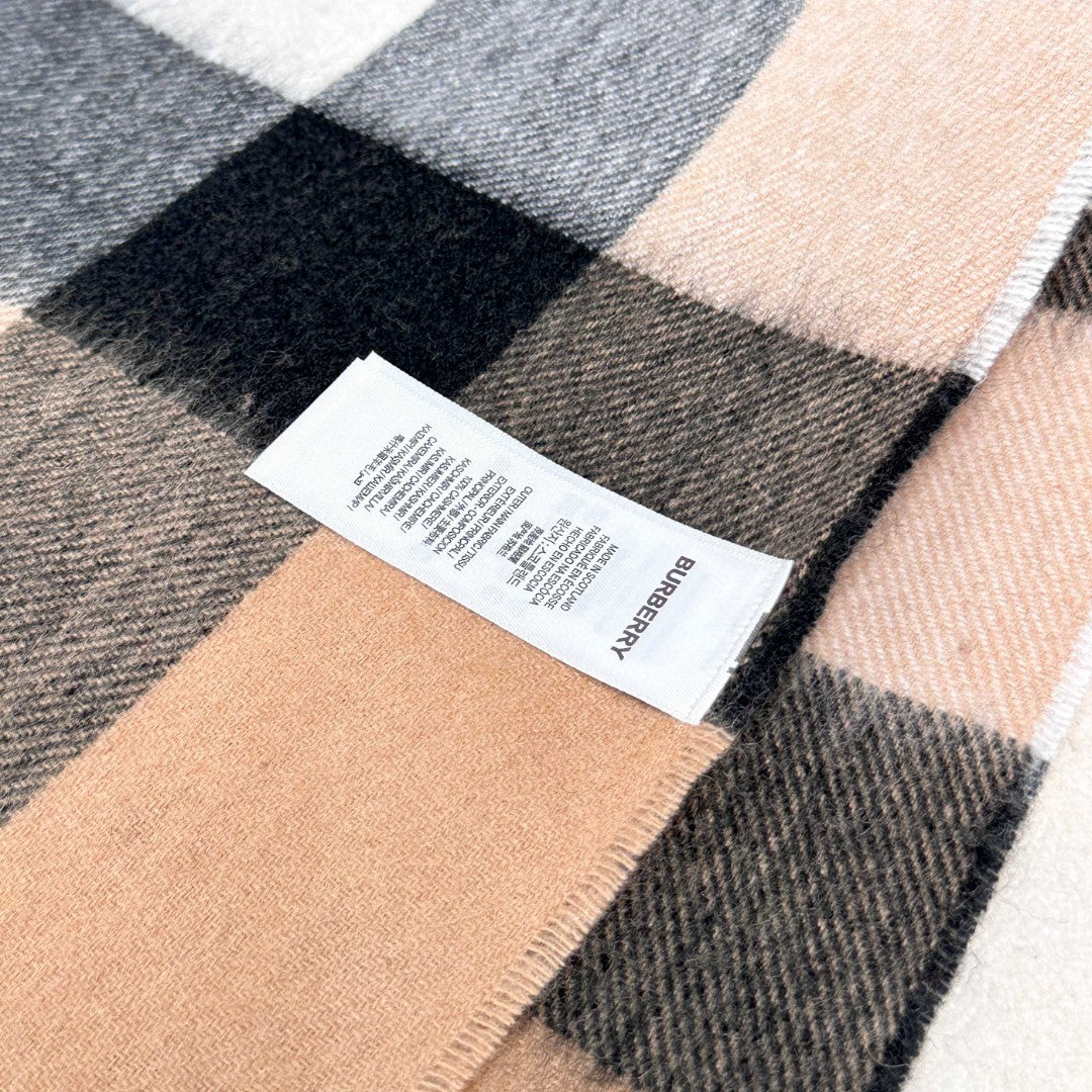 BURBERRY BBR SCARF 200 CM IN CASHMERE 674881