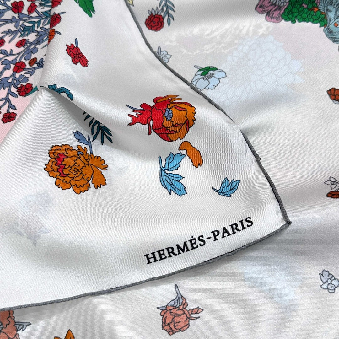 HERMES HERMES 25S SCARF 90 IN SILK 729028