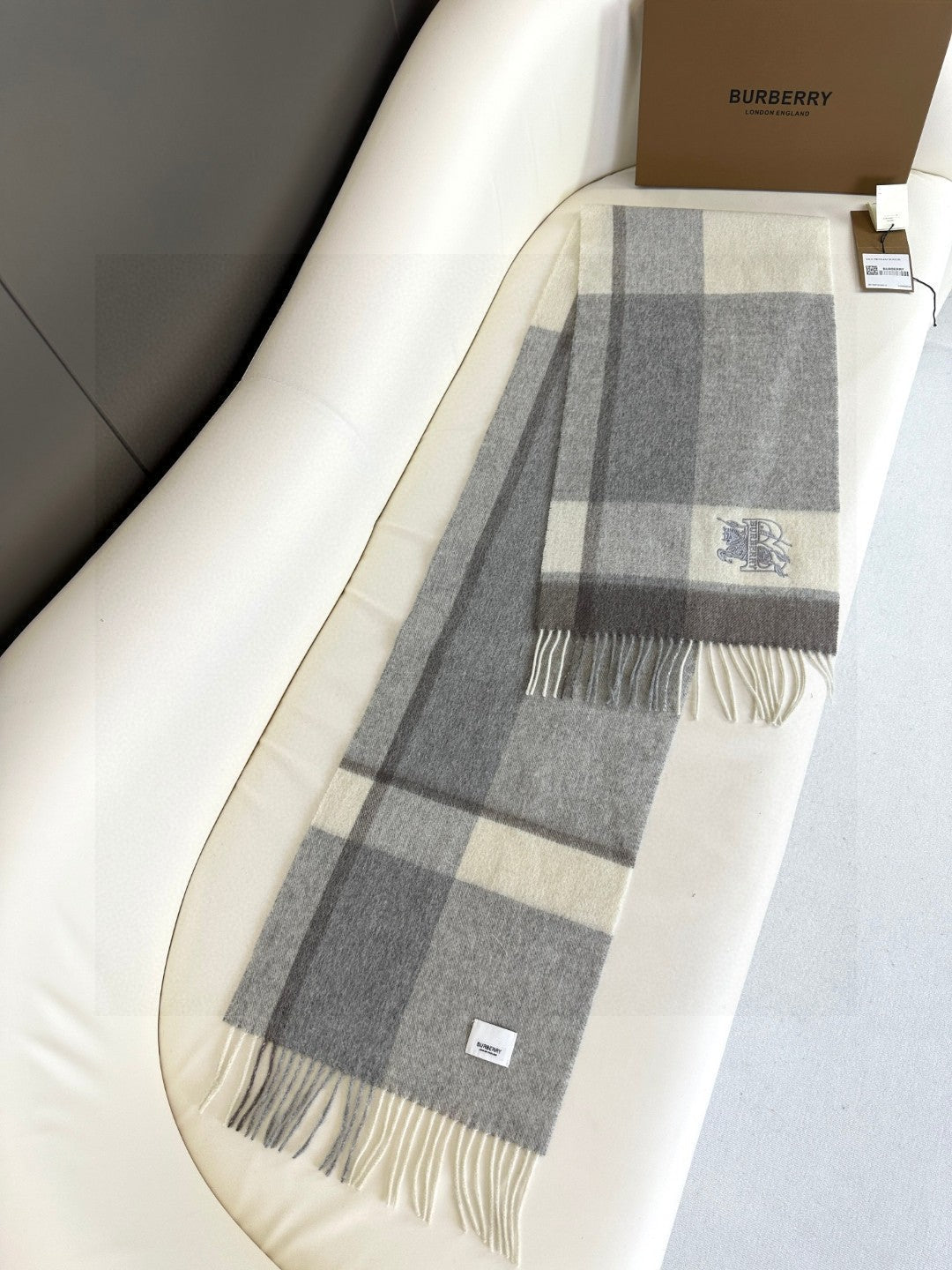 BURBERRY BBR SCARF 180 CM IN CASHMERE 724818