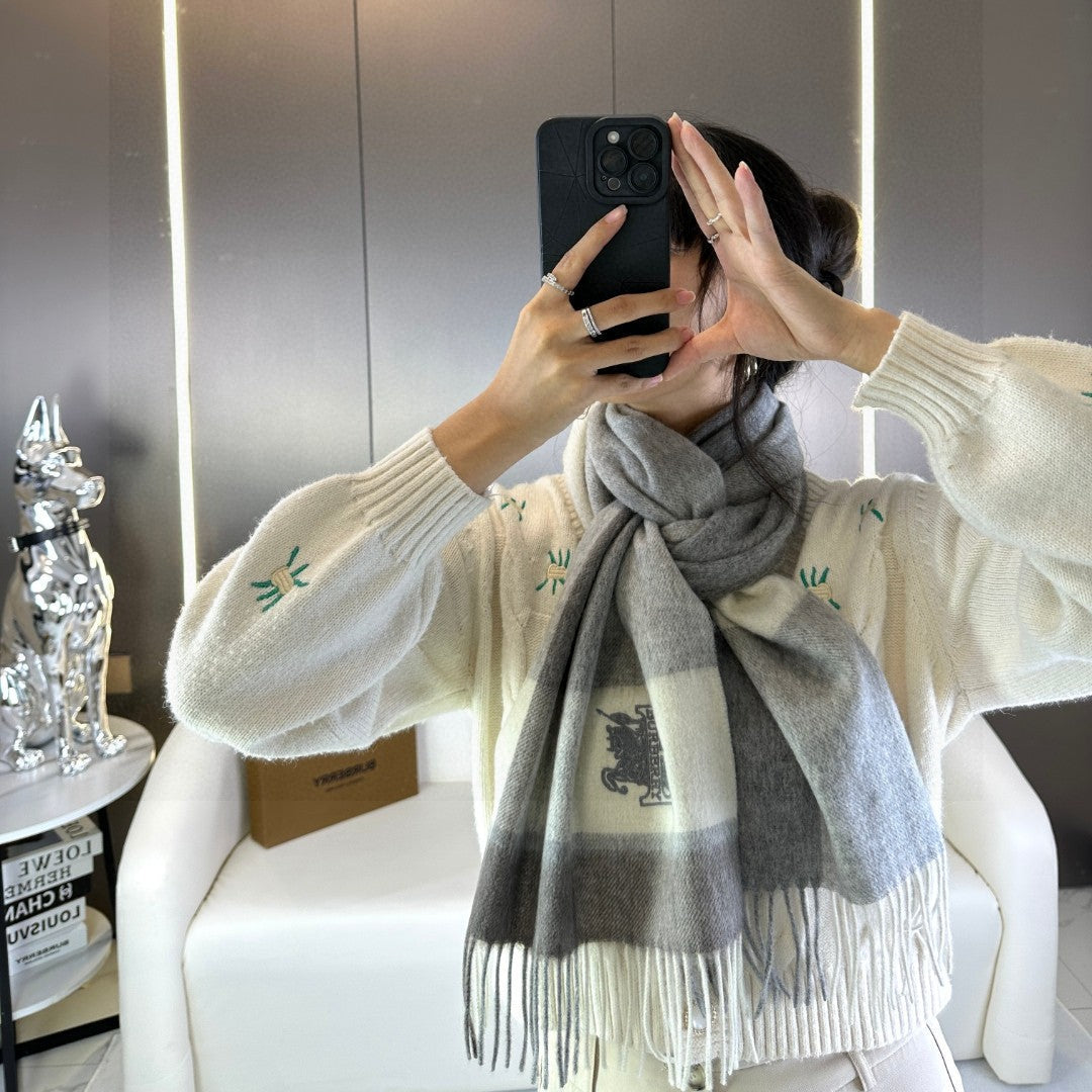 BURBERRY BBR SCARF 180 CM IN CASHMERE 724818