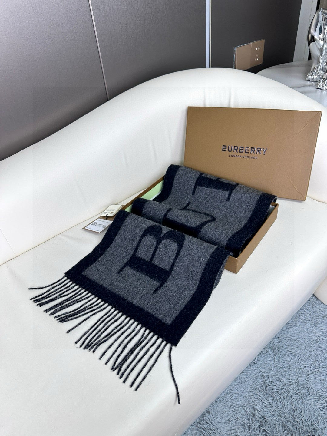 BURBERRY BBR SCARF 180 CM IN CASHMERE 735851