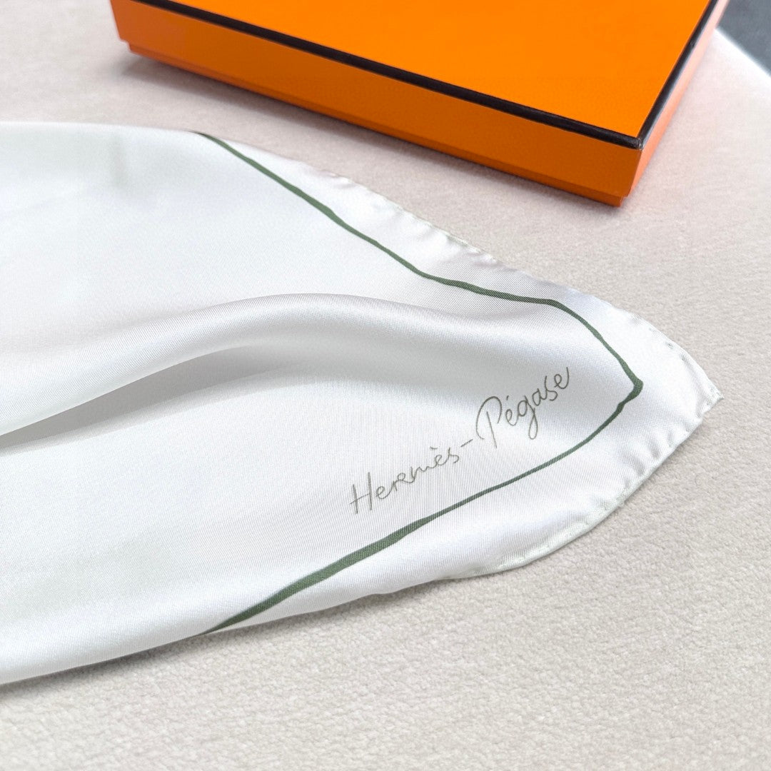 HERMES HERMES 25S SCARF 90 IN SILK TWILL 733936