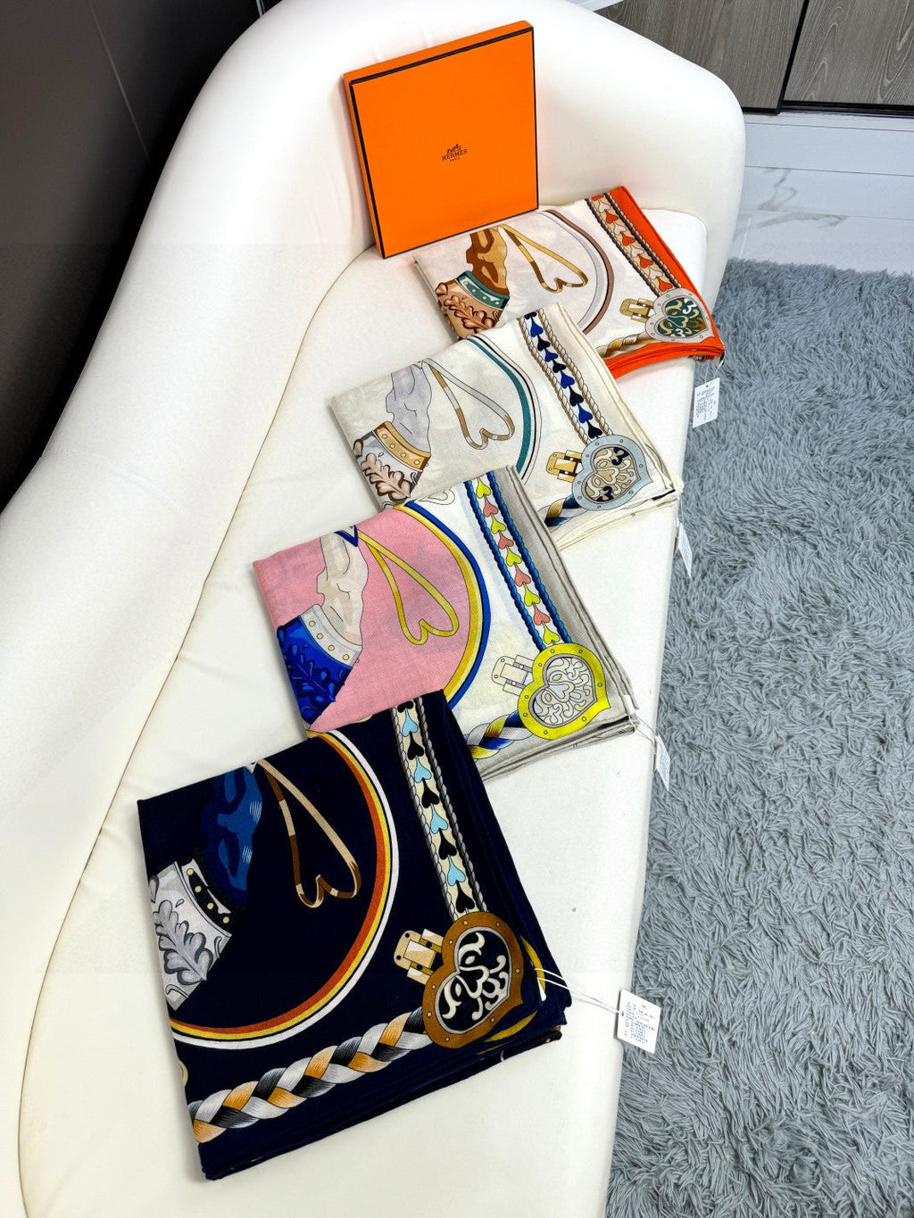 HERMES HERMES 25S SCARF 135 IN CASERE SILK 730647