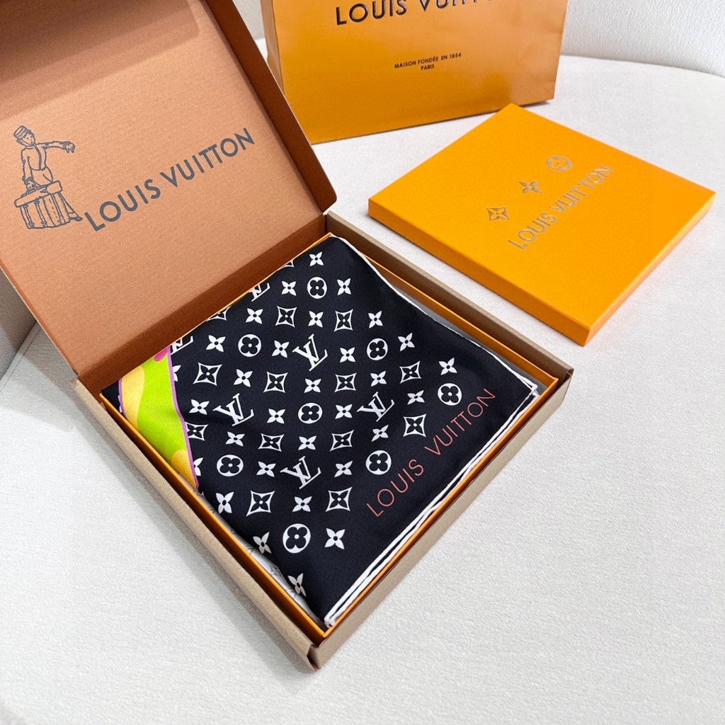 LOUIS VUITTON LV SCARF 90 CM IN SILK 733947