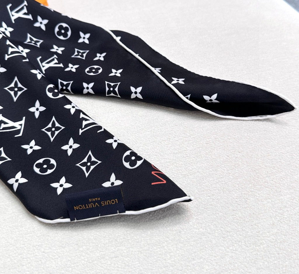 LOUIS VUITTON LV SCARF 90 CM IN SILK 721521