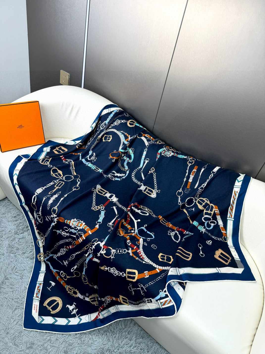 HERMES HERMES 25S SCARF 135 IN CASERE SILK 737309