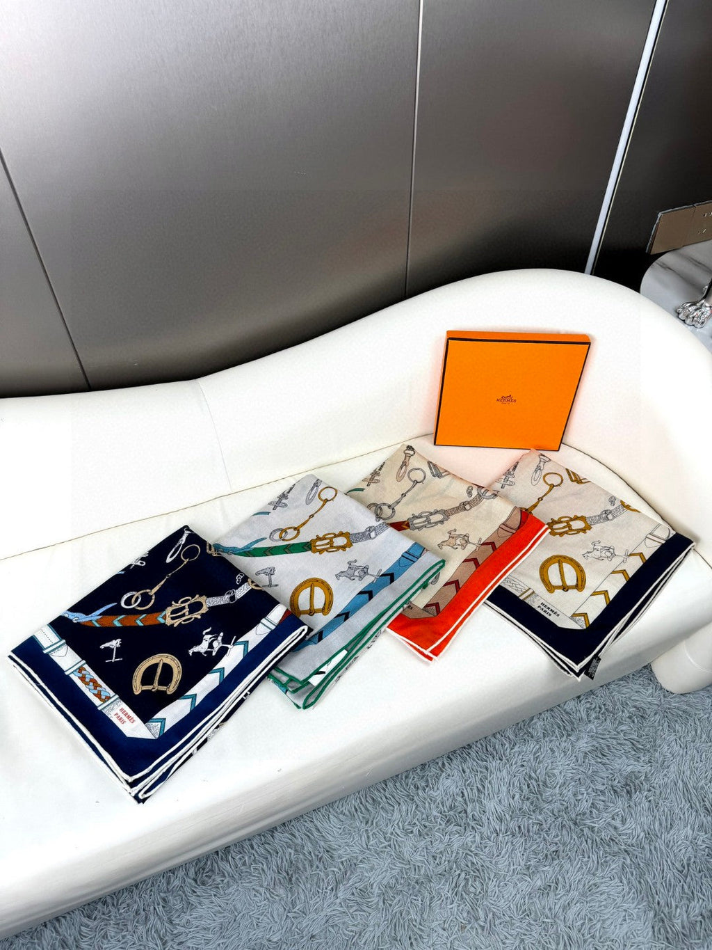 HERMES HERMES 25S SCARF 135 IN CASERE SILK 737309