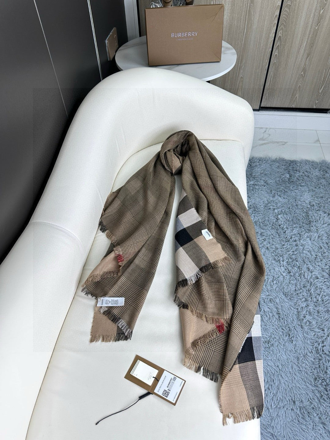 BURBERRY BBR SCARF 200 CM IN CASHMERE 737197