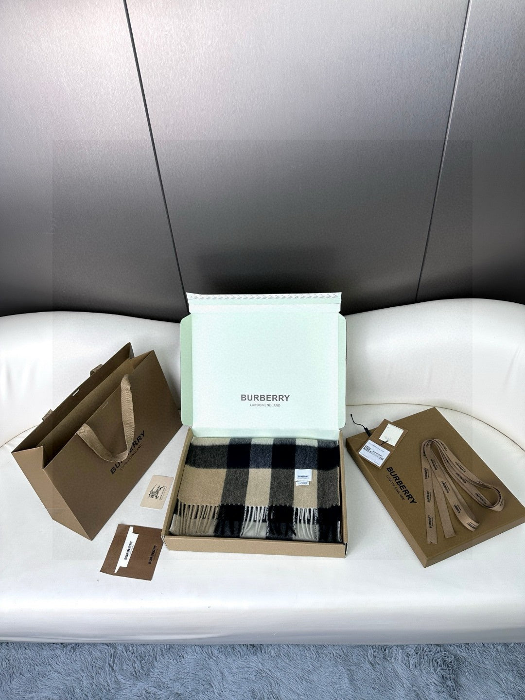 BURBERRY BBR SCARF 180 CM IN CASHMERE 732149