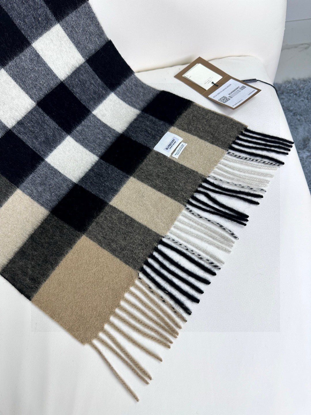 BURBERRY BBR SCARF 180 CM IN CASHMERE 732149