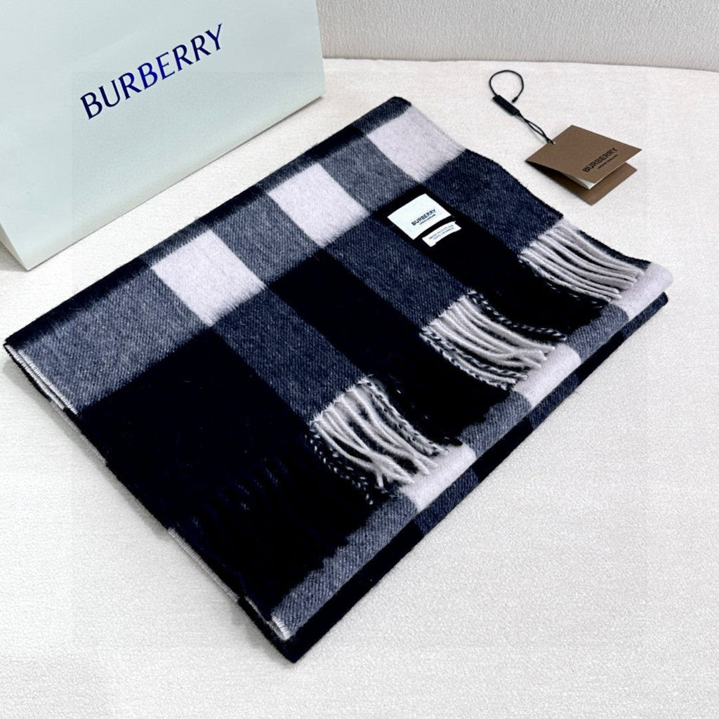 BURBERRY BBR SCARF 180 CM IN CASHMERE 732150